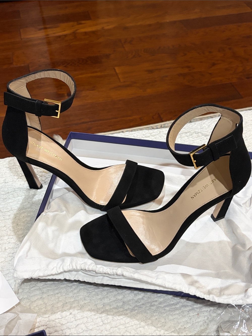 Stuart Weitzman Blue Box - Picture 11 of 16